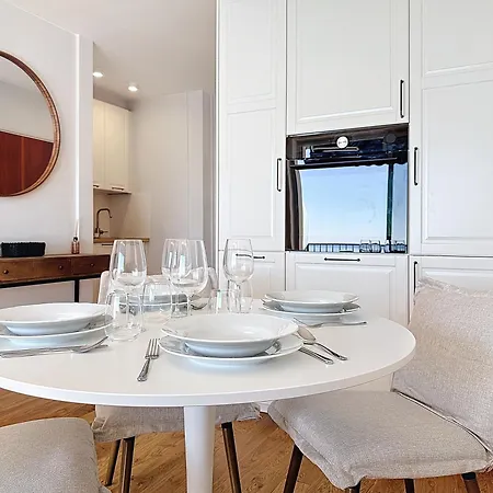 Seaview Promenade 2brs With Parking Apartment Nizza