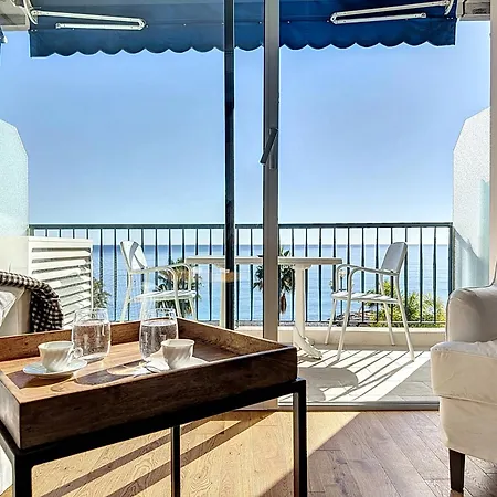 Apartment Seaview Promenade 2brs With Parking
