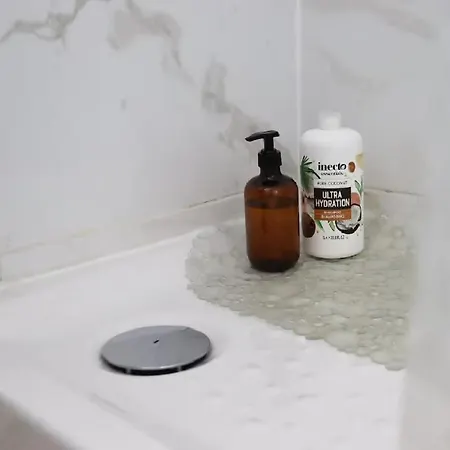 Jungleroom Connecte ! Au Coeur Du Vieux * ニース