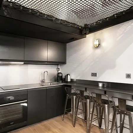Loft Industriel Avec Terrasse Et Filet Suspendu A Cimiez 아파트 니스