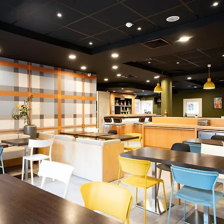 Ξενοδοχείο Easyhotel Old Town 2*