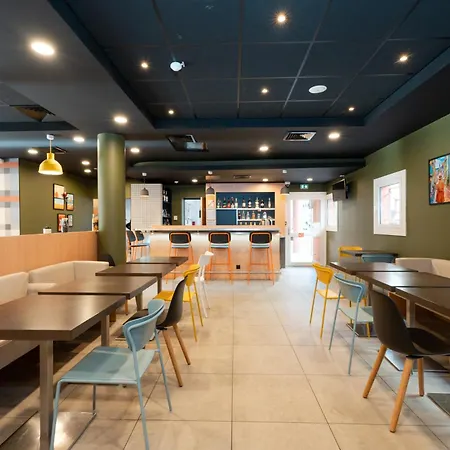 Easyhotel Old Town Νίκαια
