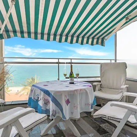 Apartment La Prom - A Two Bedroom With A Sea View *