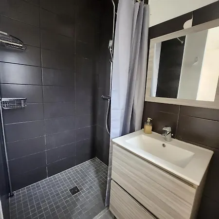 Au Coeur De La Apartment *