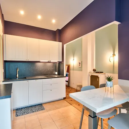 Les Portes Des Artistes Promenade Apartment