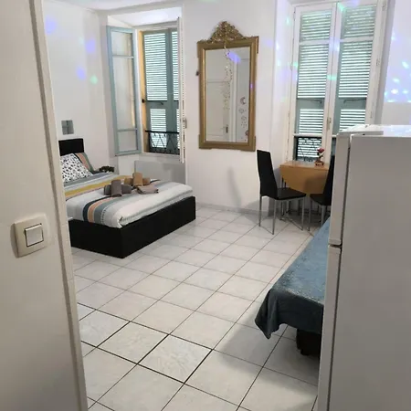 Apartment Centre
