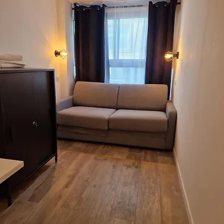 Apartment A 2 Pas De La Promenade Des *