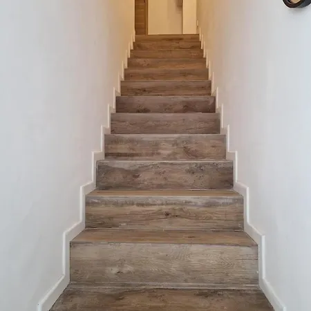 Apartment A 2 Pas De La Promenade Des *