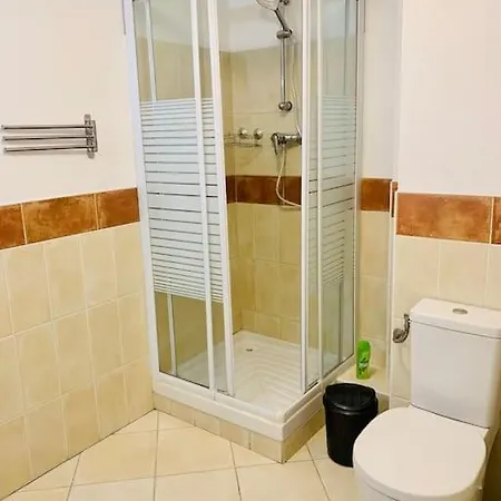 Eugenie Hyper Center 3 2 Bedrooms Apartment *