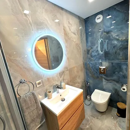 Magnan Promenade Apartment