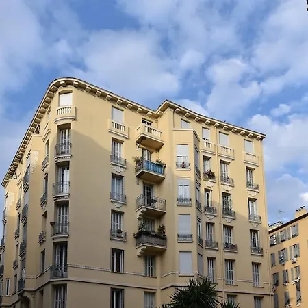 & Cosy Apartment Nizza
