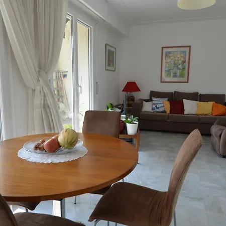 Appartamento Phoenix - 4 Personnes Avec Superbe Terrasse, Clim Et Parking Le Port De Nizza