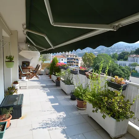 Appartamento Phoenix - 4 Personnes Avec Superbe Terrasse, Clim Et Parking Le Port De Nizza