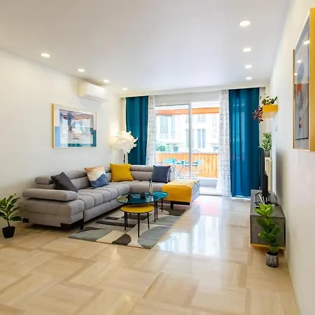 L38 Hobeika Fleur 7min Walk To Beach,free Park,balc&ac Apartamento *