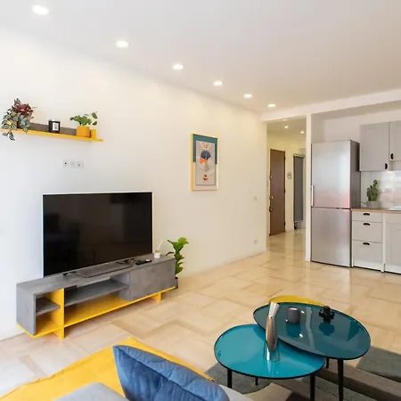 Apartamento L38 Hobeika Fleur 7min Walk To Beach,free Park,balc&ac