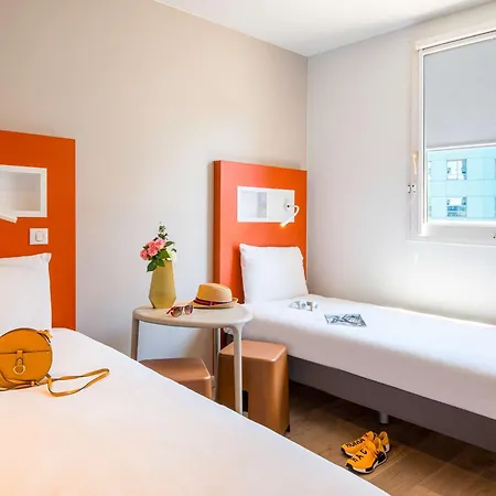 Hotell Ibis Budget Californie Lenval 2*