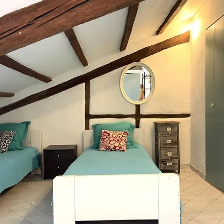 Garibaldi Mansarde Appartement *