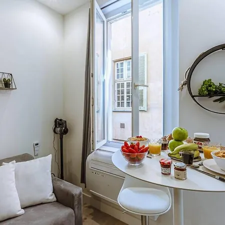 아파트 Bunico 1 - Old Town Renovated Studio 니스
