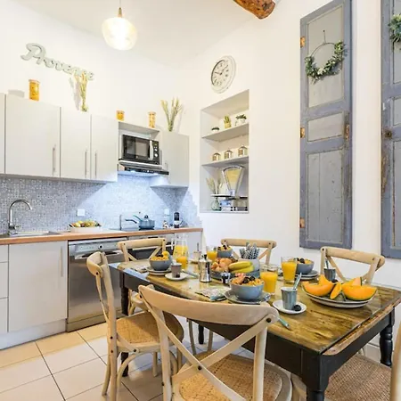 Gallieni - Superb & Unique In City Center Apartamento