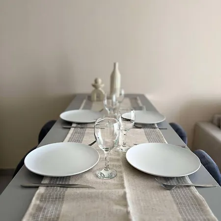 Appartement 4 Personnes - Clime - Terrasse - Pr Port - Centre - Gare - Tramway Nice