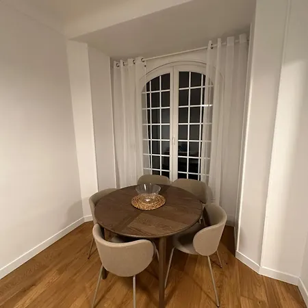 3 Bedroom Center *