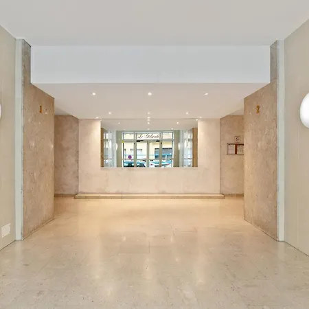 De Dijon Fshh Hotel apartamentowy *