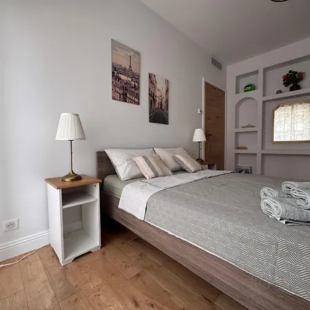 Oscar Apartamento Nice