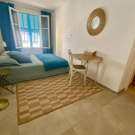 Au Coeur Du Vieux Nice, 3 Au Calme, Grand