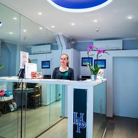 Paradis Hotel 2*
