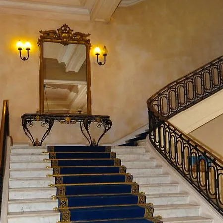 Le Royal Res. Negresco Five Stars House *