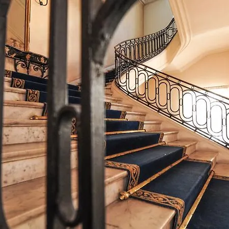 Appartamento Le Royal Res. Negresco Five Stars House *