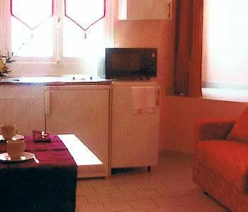 Club N1 Cote Dazur Отель Ницца