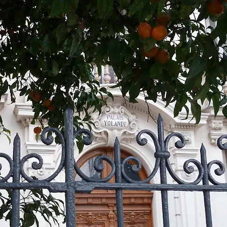 Отель Victor Hugo