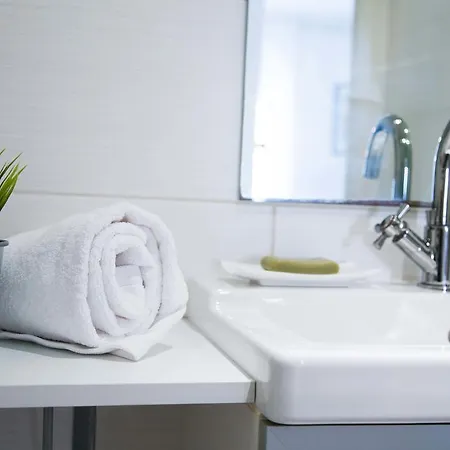 Studio Papillon - Port De Nice Five Stars Holiday House *