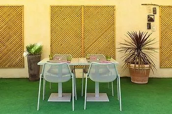Hotel Esatitude 3*