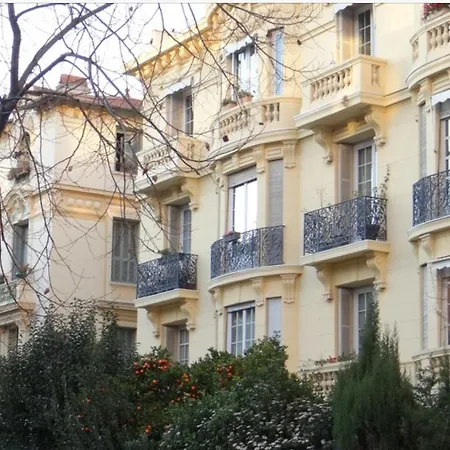 Apartment Avenue Des Fleurs *