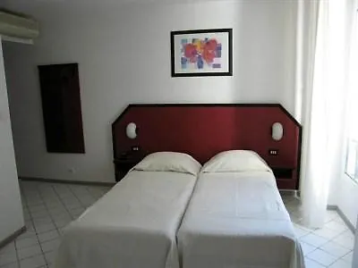 Bristol Hotel 3*