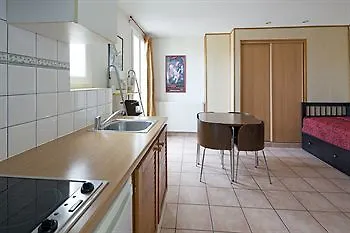Ajoupa Hotel