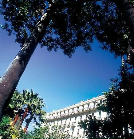 B4 Park Hotel 4*