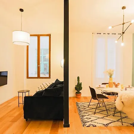 Moulin -old Town Apartment *