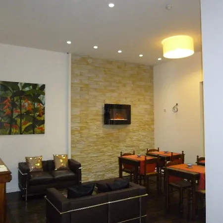 Hotel La Tour 3*