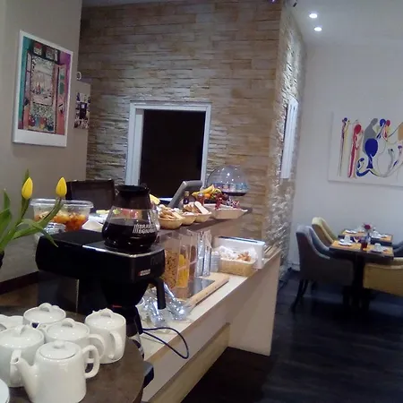 La Tour Hotel 3*