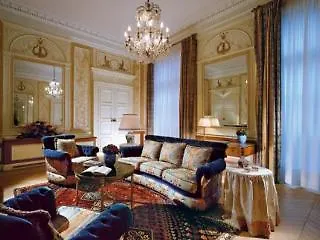 Du Petit Louvre Hotel Nizza