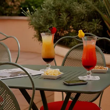 Easyhotel Old Town Ξενοδοχείο 2*