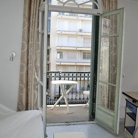 France Riviera Apartment *