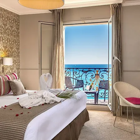 Szálloda Le Royal Promenade Des Anglais 3*