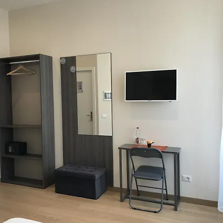 Boutique Neptune 2* ניס