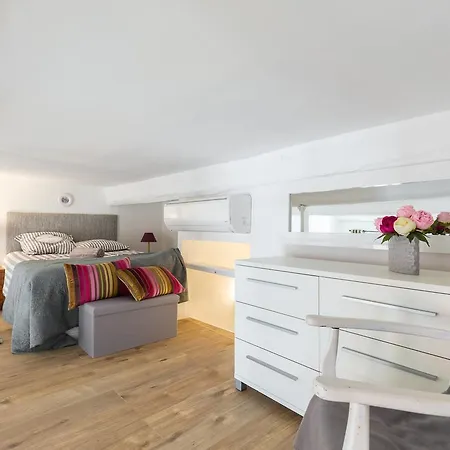 Barillerie - Loft Moderne, Face Mer, Vieux-nice. * Nice