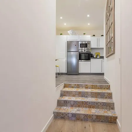 Barillerie - Loft Moderne, Face Mer, Vieux-nice. Apartment Nice