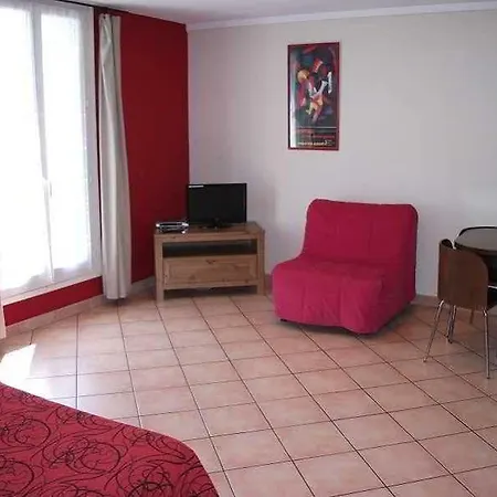 Ajoupa Hotel